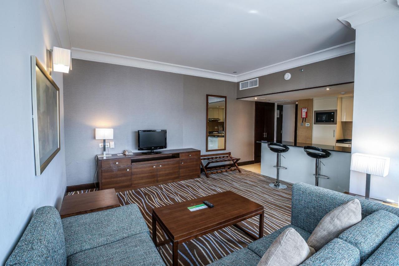Copthorne Downtown By Millennium Hotel Абу Даби Екстериор снимка