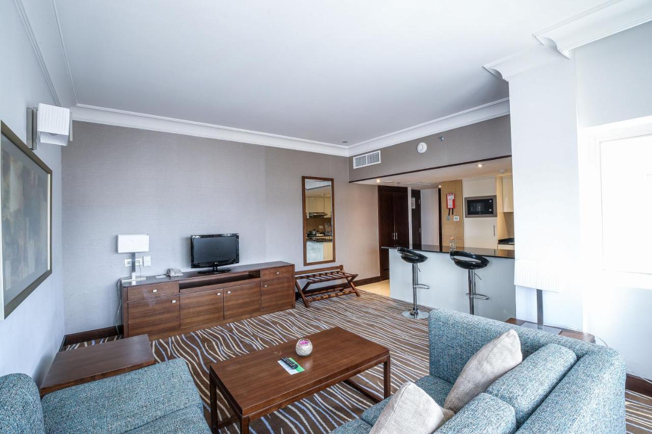 Copthorne Downtown By Millennium Hotel Абу Даби Екстериор снимка