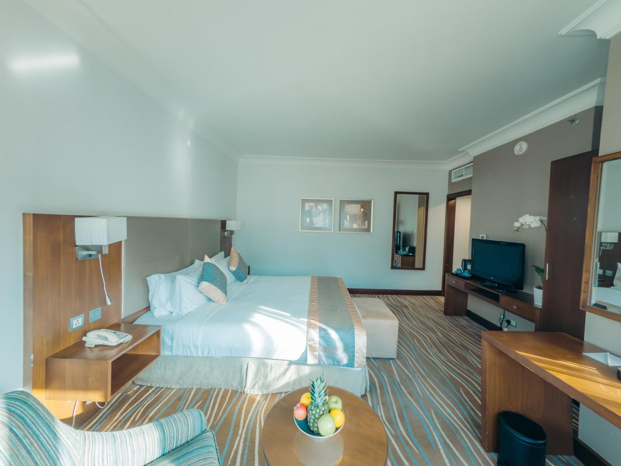 Copthorne Downtown By Millennium Hotel Абу Даби Екстериор снимка