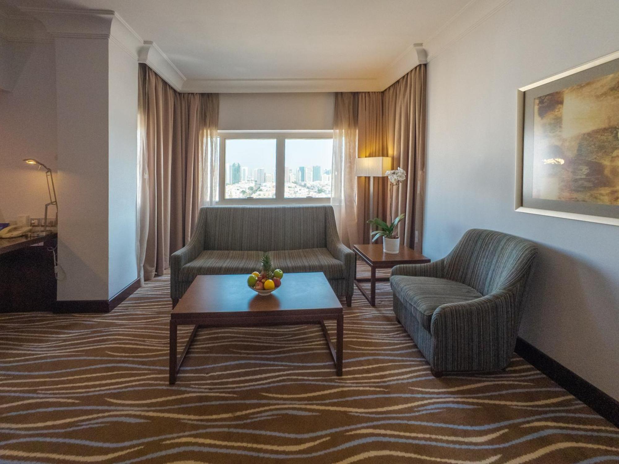 Copthorne Downtown By Millennium Hotel Абу Даби Екстериор снимка