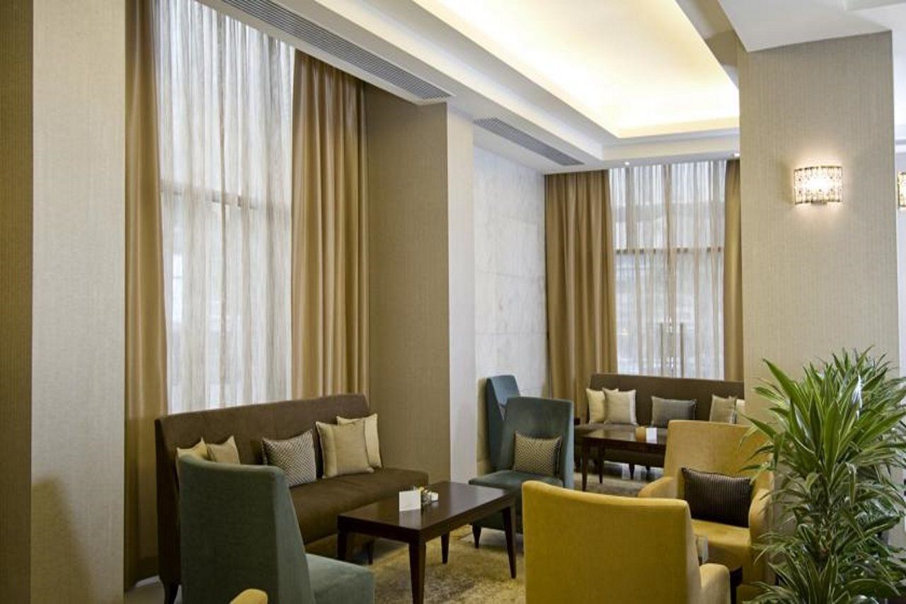 Copthorne Downtown By Millennium Hotel Абу Даби Екстериор снимка