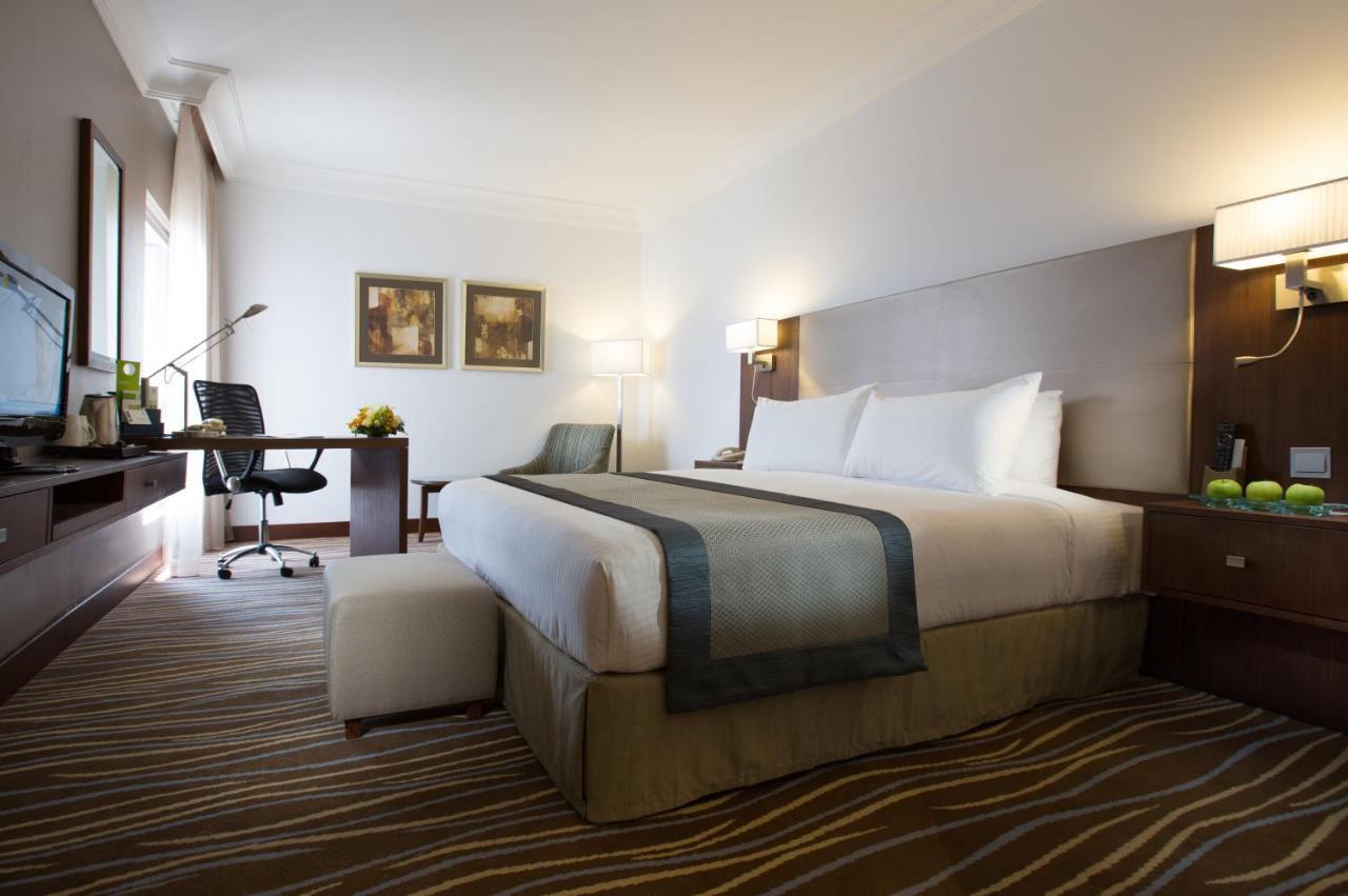Copthorne Downtown By Millennium Hotel Абу Даби Екстериор снимка